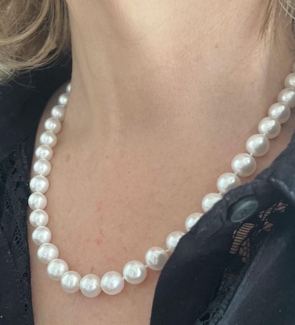 Découvrez "Xiu", l'élégance incarnée dans ce collier de perles d'eau douce véritables - certifié et garanti - livraison sécurisée gratuite