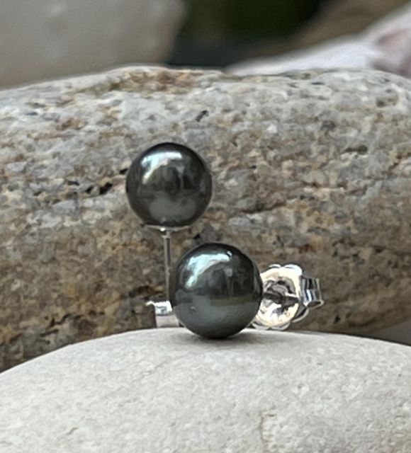 Découvrez sans attendre ces boucles d'oreilles argent véritables en perles de culture de Tahiti - Créées pour vous en France - certificat GIA - livraison gratuite