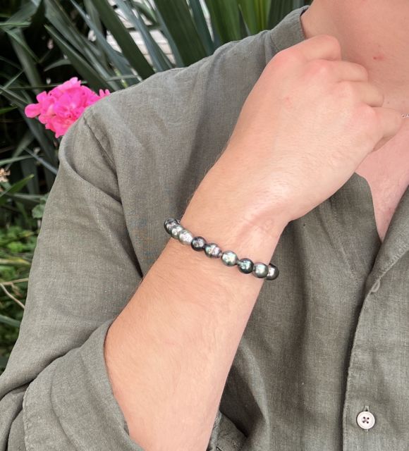 Bijou en perle de Tahiti aux reflets rares et lustre exceptionnel. Certificat d’authenticité et livraison sécurisée – Poemotu.