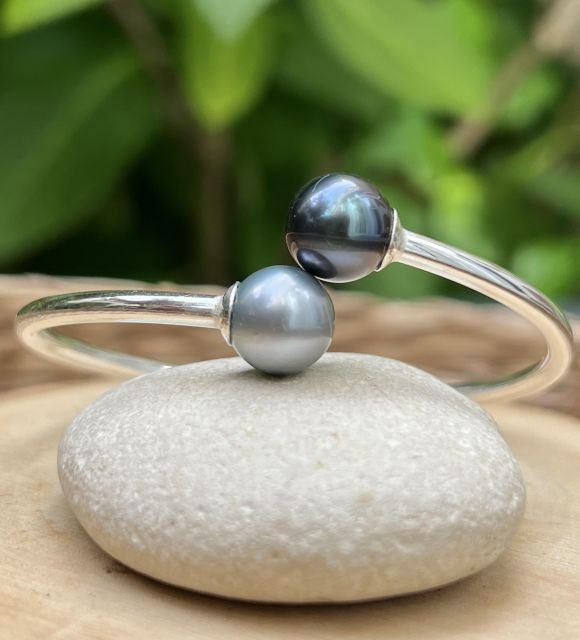 Témoignage d'un amour profond, le bracelet Toi et Moi perles de Tahiti fera briller les yeux et scintiller le poignet - livraison gratuite
