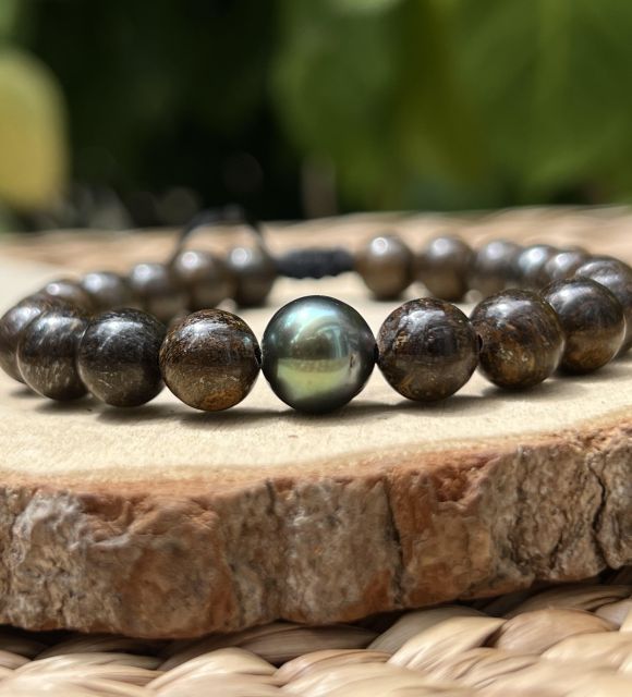 Bijou en perle de Tahiti aux reflets rares et lustre exceptionnel. Certificat d’authenticité et livraison sécurisée – Poemotu