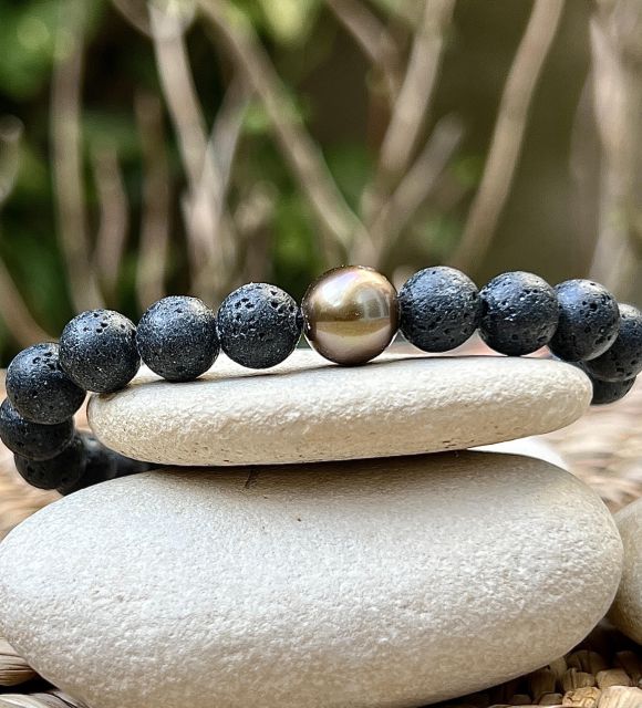 Equilibrez vos énergies avec nos bracelets en pierres naturelles et perle de Tahiti pour un apaisement du stress. Bijou lithothérapie - certifié et garanti