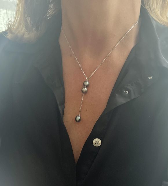 Bijou en perle de Tahiti aux reflets rares et lustre exceptionnel. Certificat d’authenticité et livraison sécurisée – Poemotu